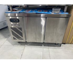 Bàn mát - đông công nghiệp Berjaya1.2m Bs2dcf4z hình thực tế